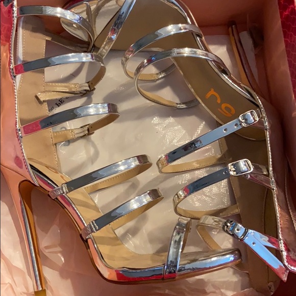 Shoes size 8 brand new - Picture 2 of 2